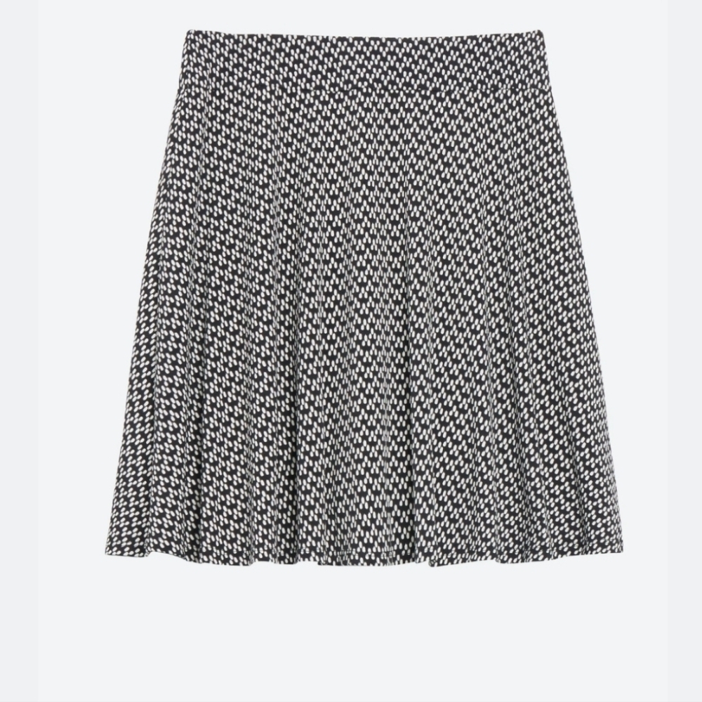 Renee C. lined black and white swing skirt SP